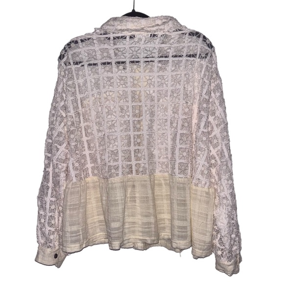 POL Textured Cream and Natural oversized Shacket - Picture 3 of 8